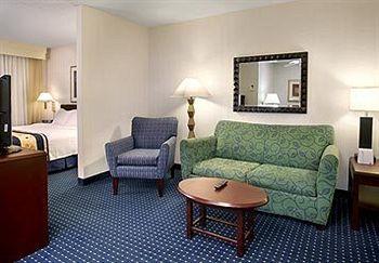 Springhill Suites By Marriott Waterford / Mystic New London Extérieur photo