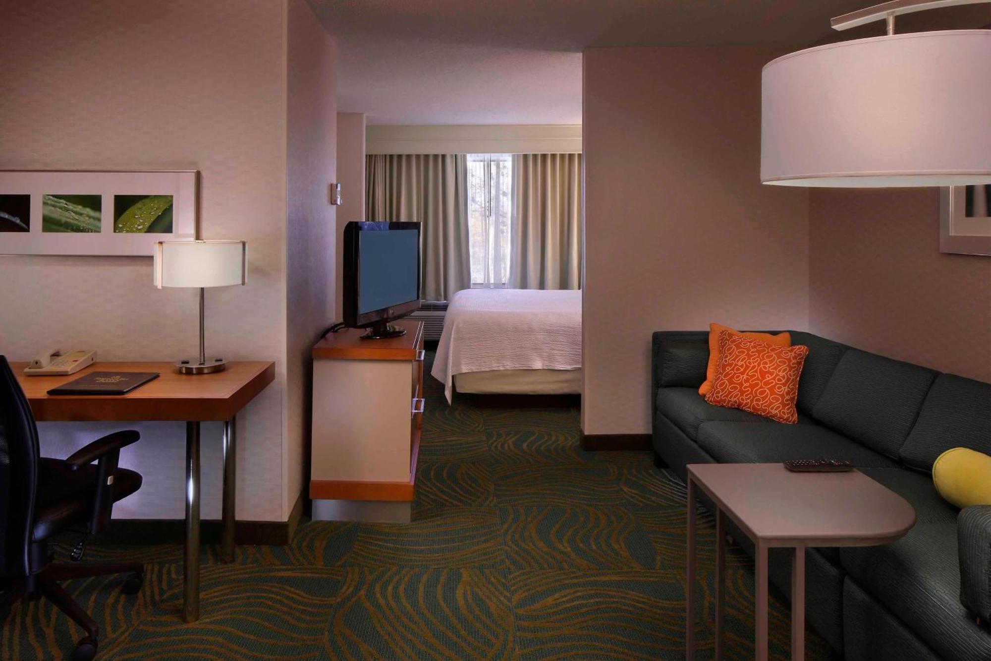 Springhill Suites By Marriott Waterford / Mystic New London Extérieur photo