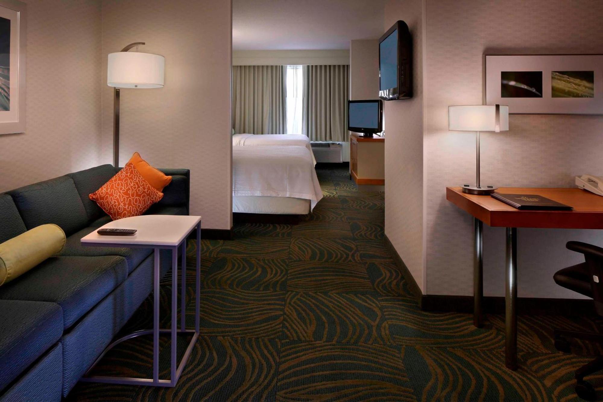 Springhill Suites By Marriott Waterford / Mystic New London Extérieur photo